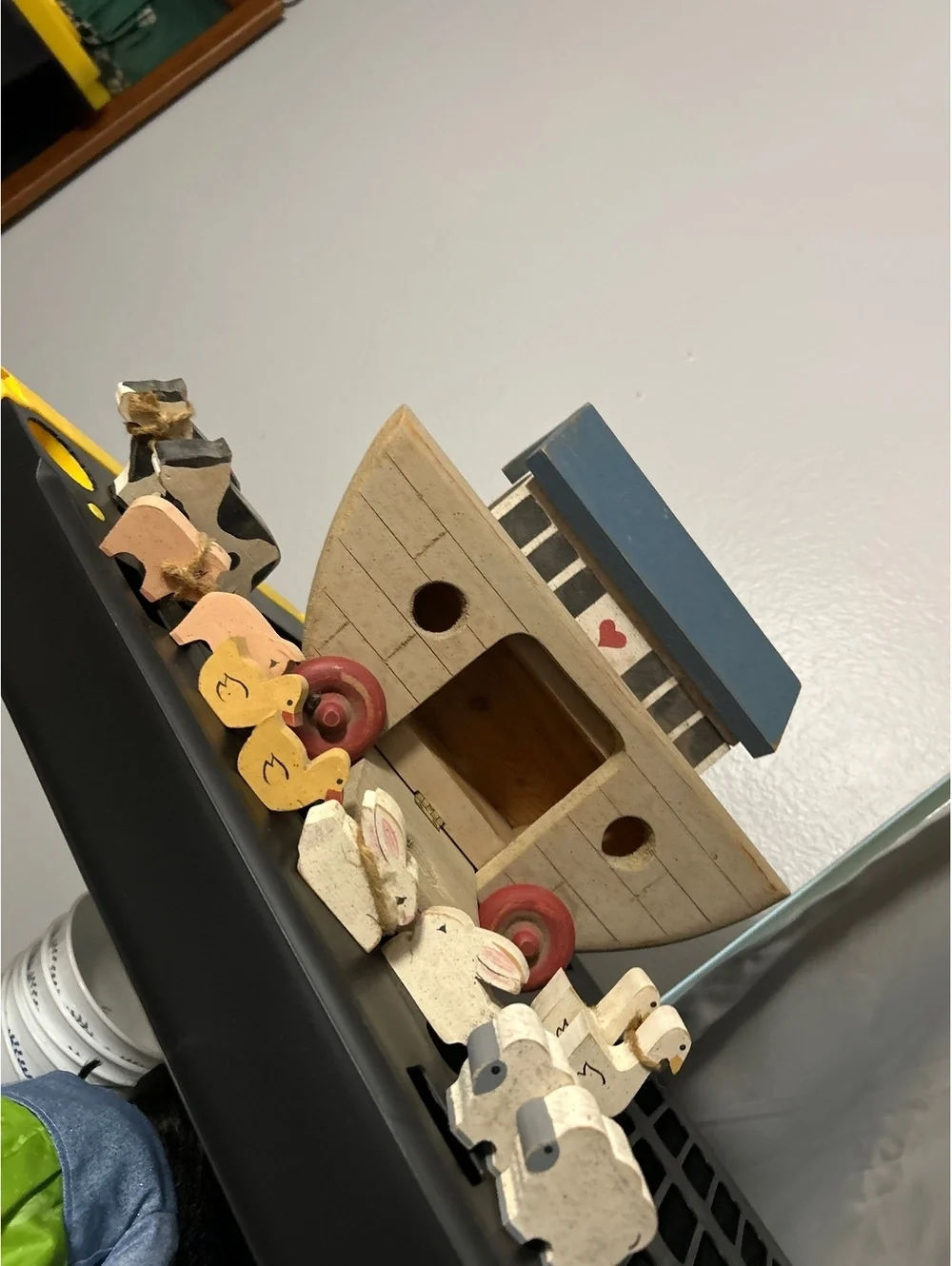 Wooden Noah's Ark Toy with Animals and Heart Detail